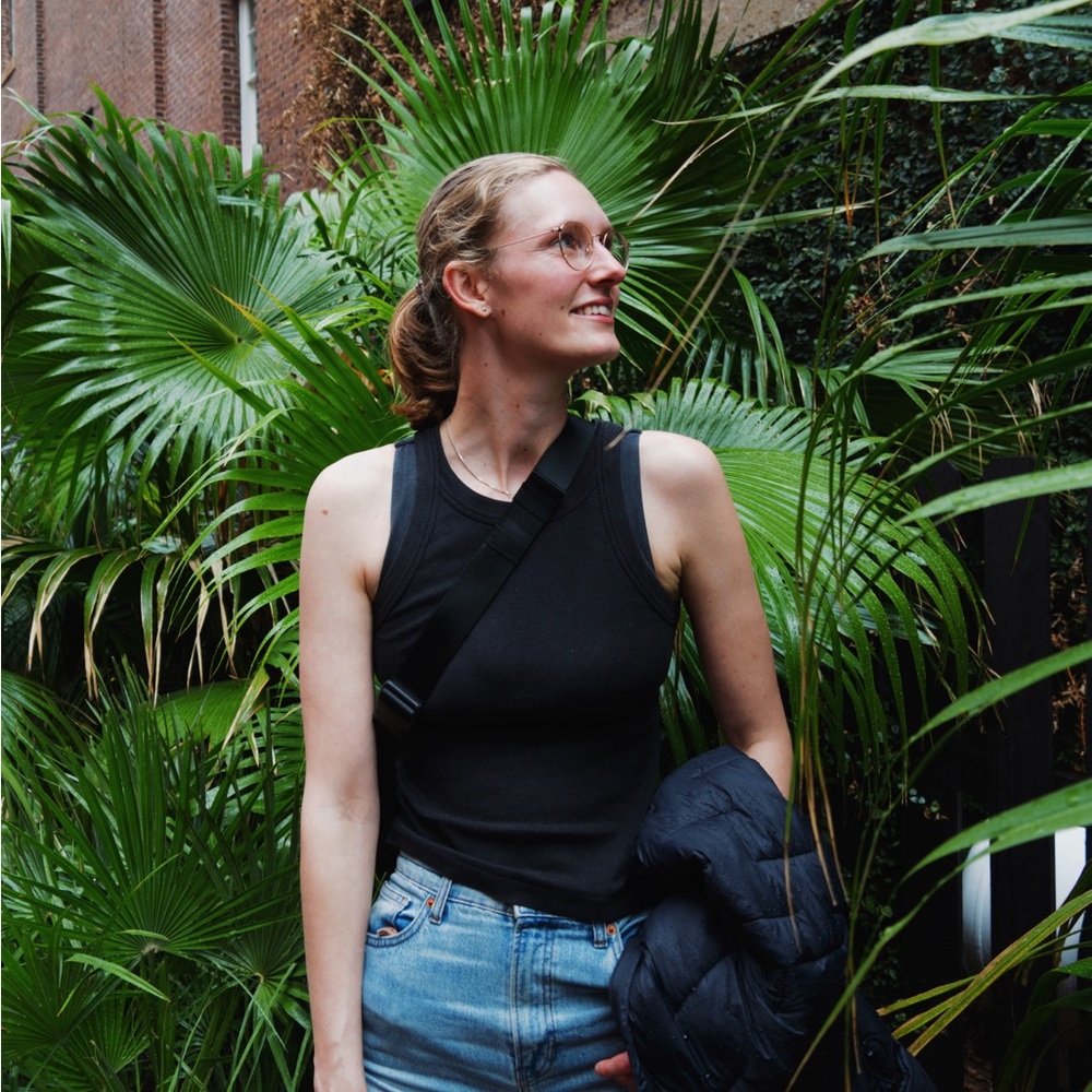 Meet your Posher, Emilia